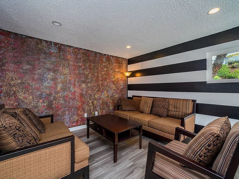 Serena Vista Apartment Homes — Photo 6