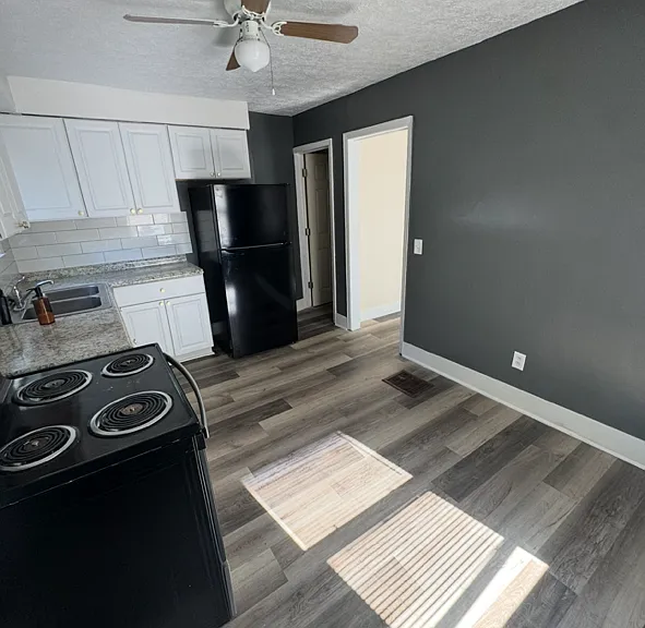 2323 Homewood Dr #2323 — Photo 2
