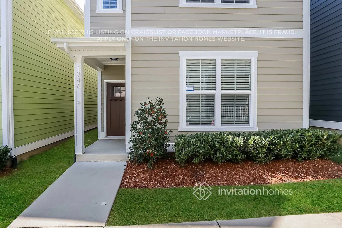 Building Photo - 1346 Sula Dr