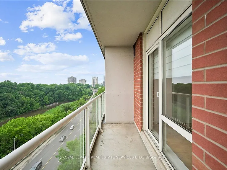 60 Old Mill Rd #602 — Photo 15
