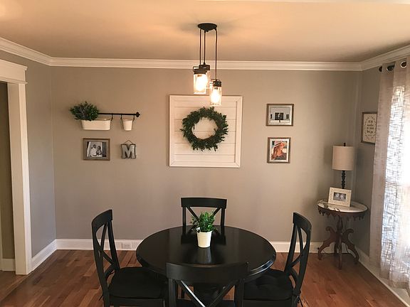 4th image of 2422 Norris Ln