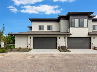 289 S City Lights Ln, Eagle, ID 83616