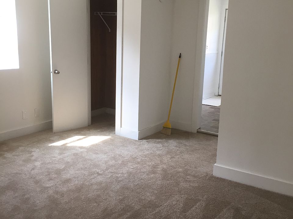 2nd image of 430 Johnson St #A
