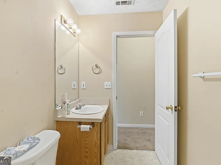 5420 Yellow Pine Dr — Photo 10