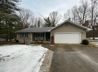 117 Woodcrest Dr, Roscommon, MI 48653