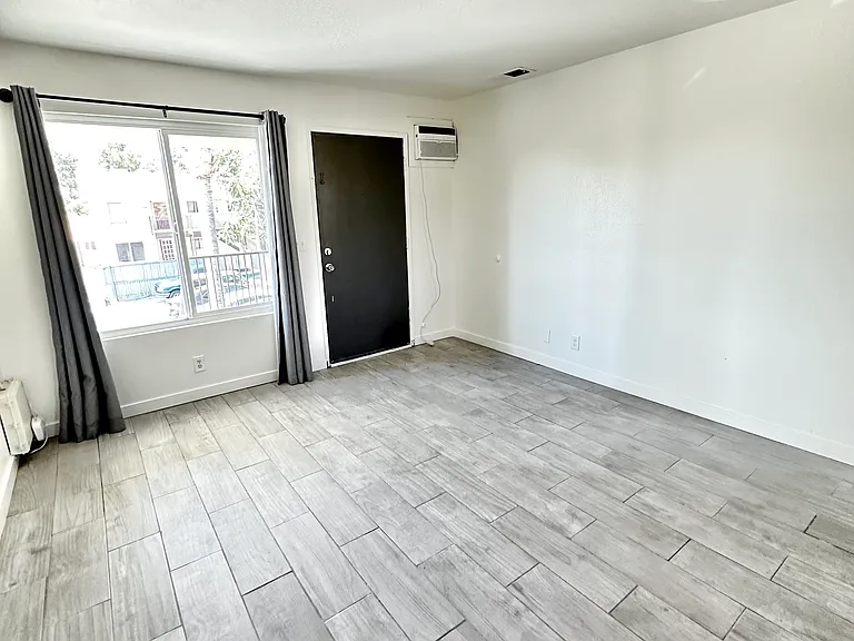 26430 San Jacinto St #8 — Photo 10