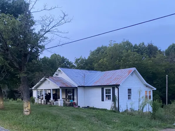 2144 Yager Rd, McMinnville, TN 37110