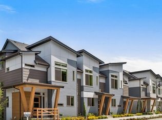 1922 Riva Ln NW, Issaquah, WA 98027