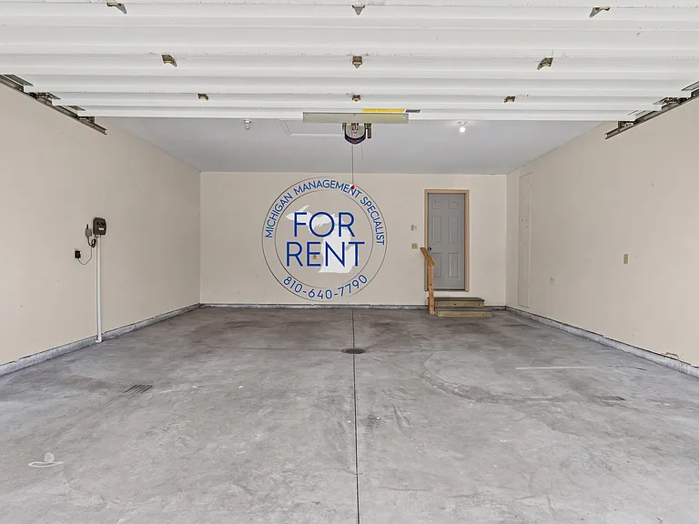 3263 Silverwood Dr #1 — Photo 44