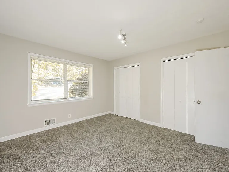 627 Grayson Pkwy — Photo 9