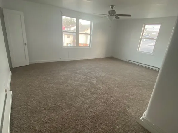 209 College Ave - 3, 209 College Ave, Bluefield, WV 24701