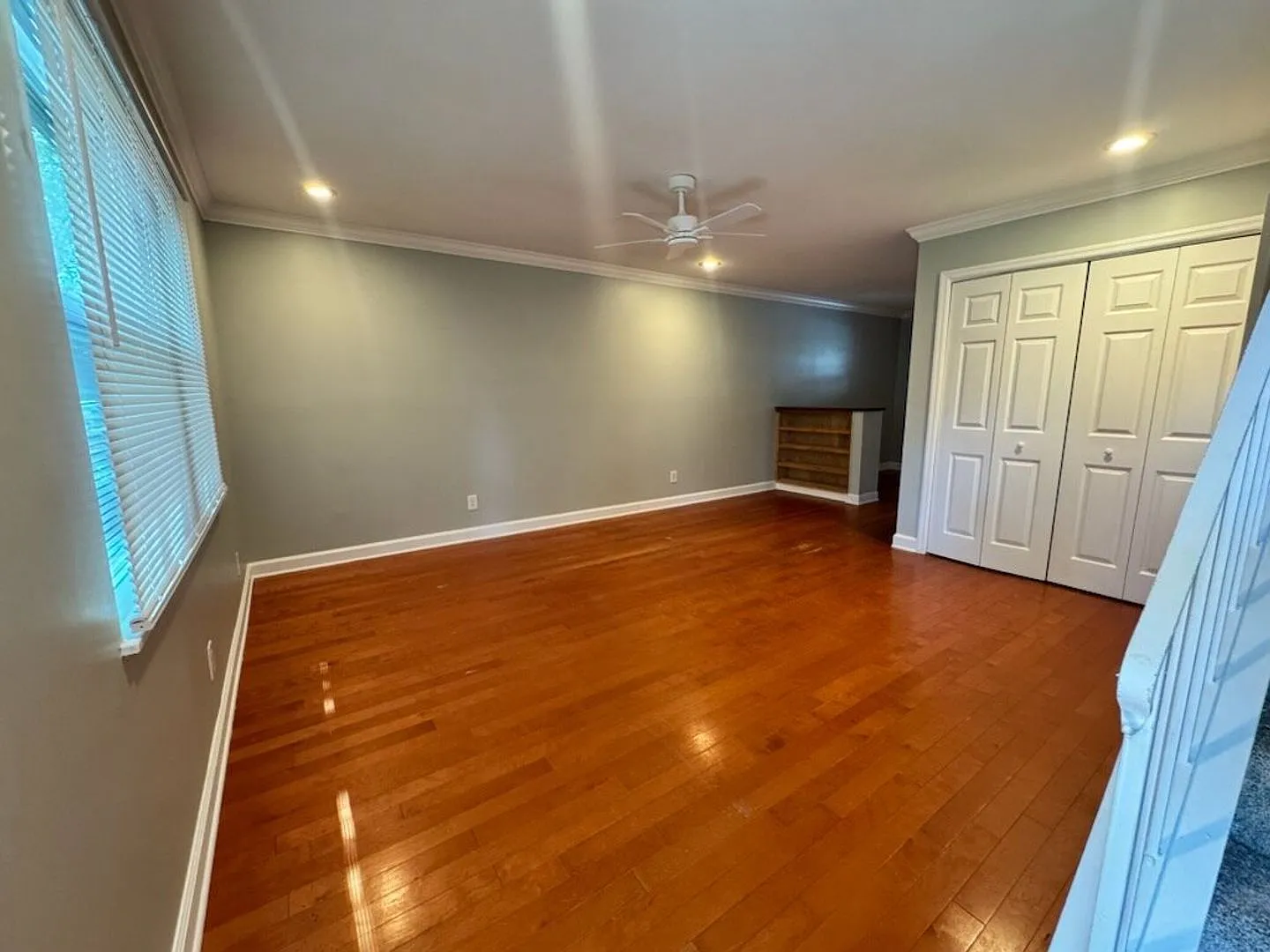 For Rent 730 Harbor Lane — Photo 3