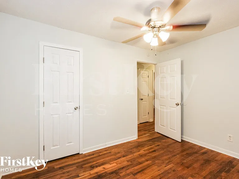 3549 Tulip Dr — Photo 11