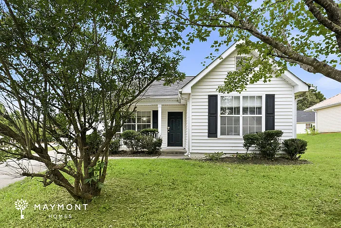 3 bed, 2.0 bath, 1220 sqft, $1,745 — Photo 2