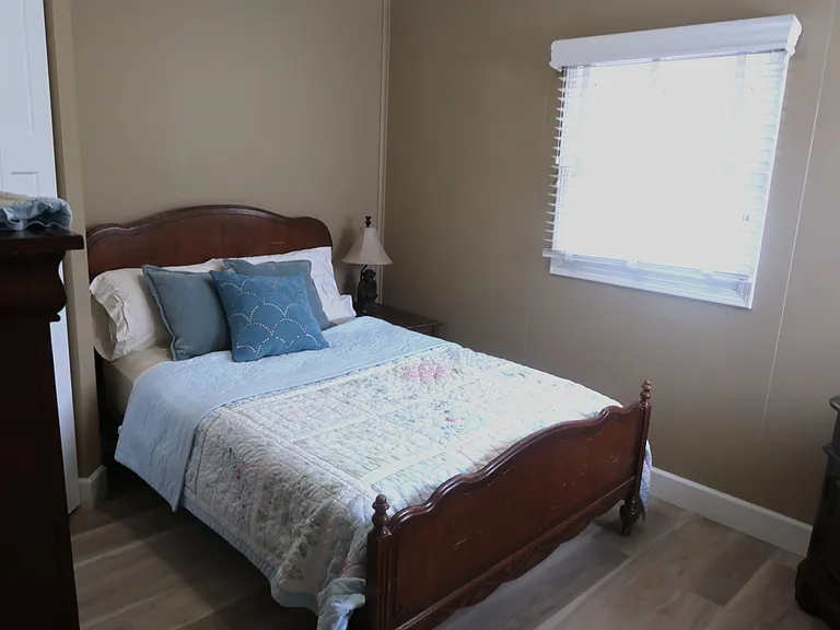 1725 Oak Park Dr — Photo 34
