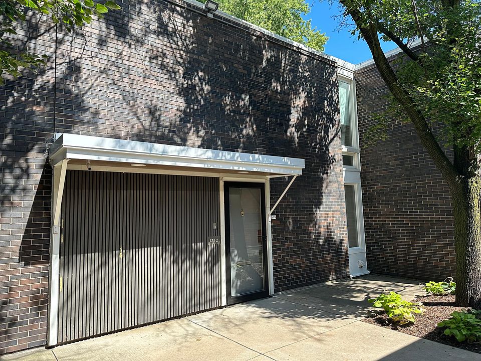 1st image of 1312 N Sandburg Ter #1312