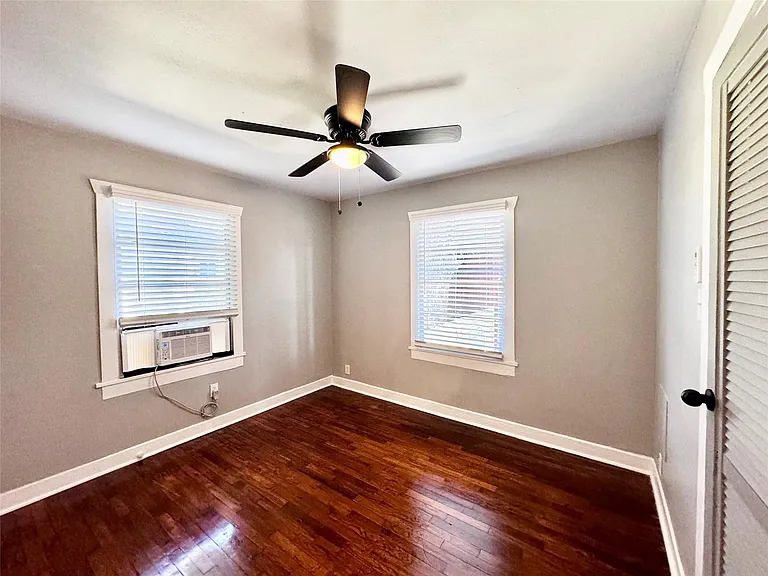 1018 Dunbar St — Photo 26
