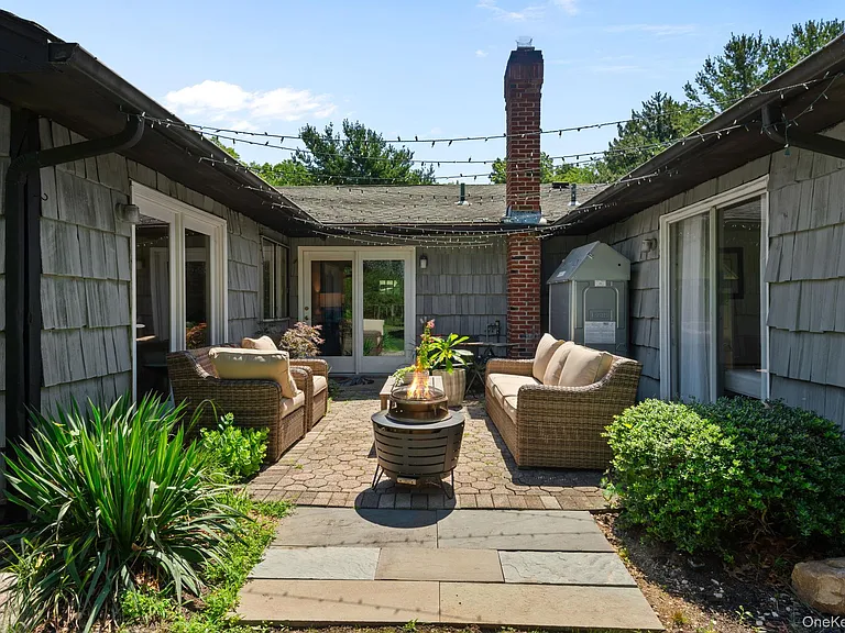 37 Cairo Ave — Photo 6