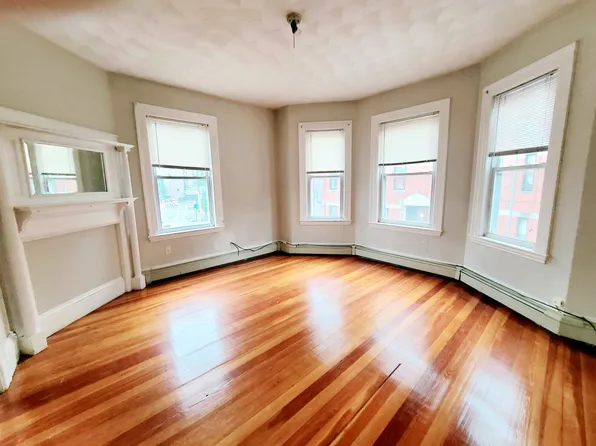 77 Walnut St, Brookline, MA