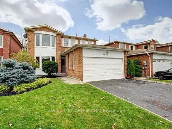 10 Blenheim Dr, Brampton, ON L6Z 1H9