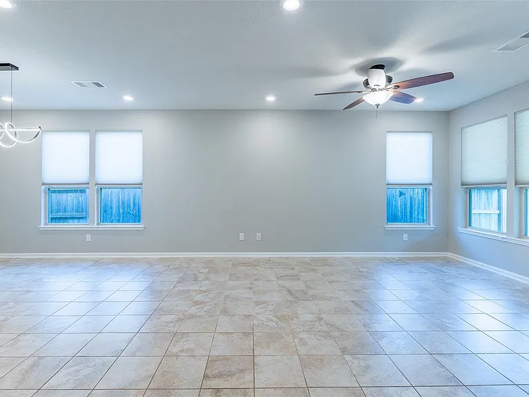 2850 Cayden Creek Way — Photo 7
