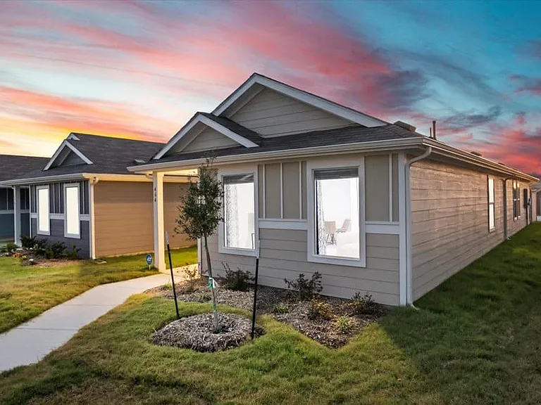464 Eagle Wind Way — Photo 4