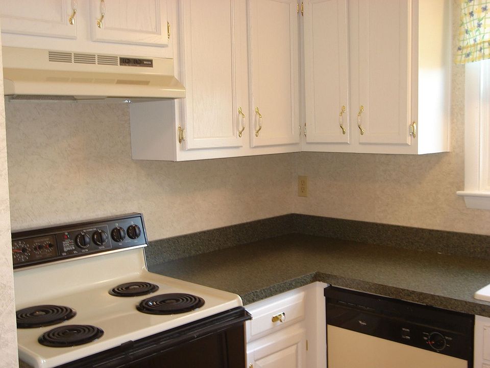 2nd image of 5359 Commons Ct