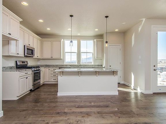 The Nester - Kitchen