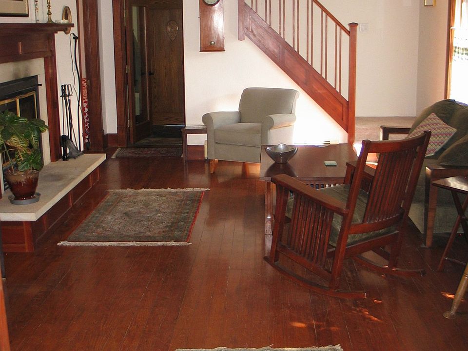 1st image of 229 Hill St