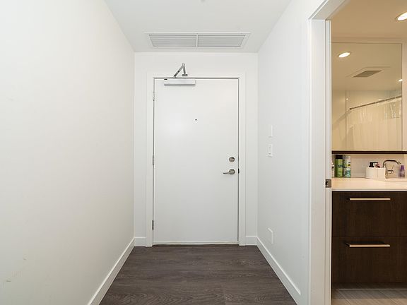 3rd image of 567 Clarke Rd #1806