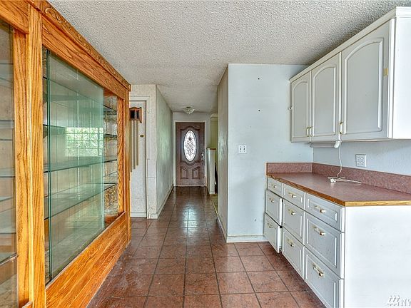 3rd image of 4884 Dana Dr SE