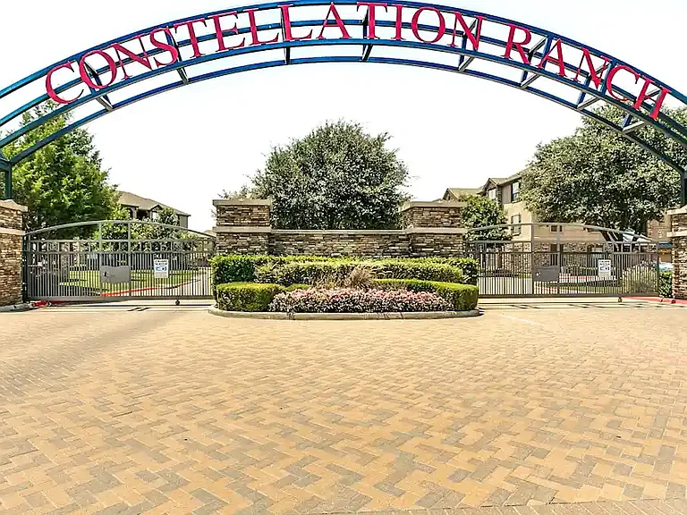 Constellation Ranch Luxury Apartment Homes — Photo 2