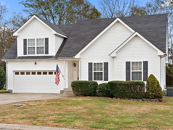 2nd image of 3875 Mackenzie Dr