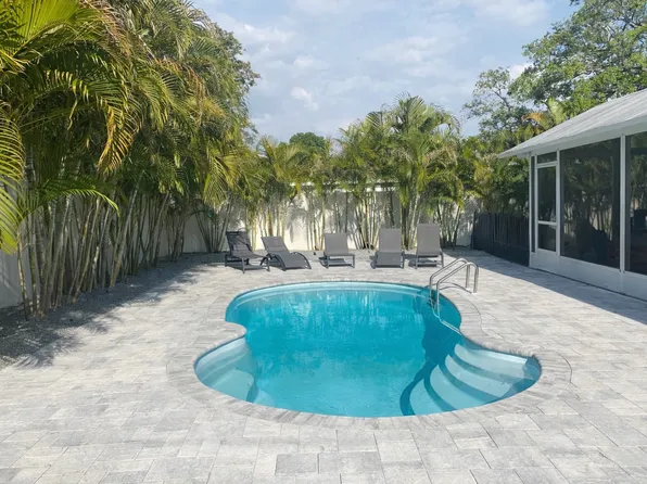 3307 W Gray St, Tampa, FL 33609