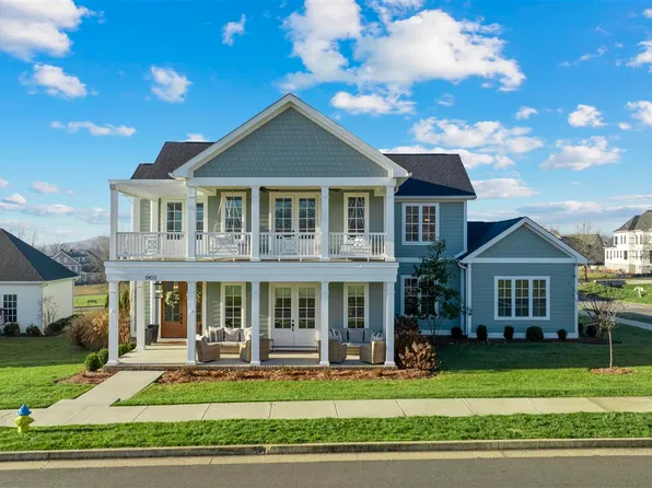 863 Keystone Dr, Bowling Green, KY 42103