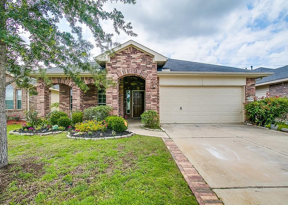 1st image of 21739 Sierra Long Dr