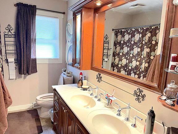 4th image of 3483 Butternut Dr