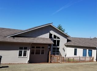 147 E Spruce St, Union, WA 98592