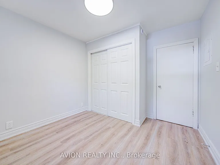 882 Broadview Ave #2 — Photo 9
