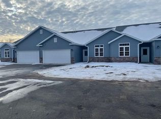 1206 County Line Rd, Eau Claire, WI 54703