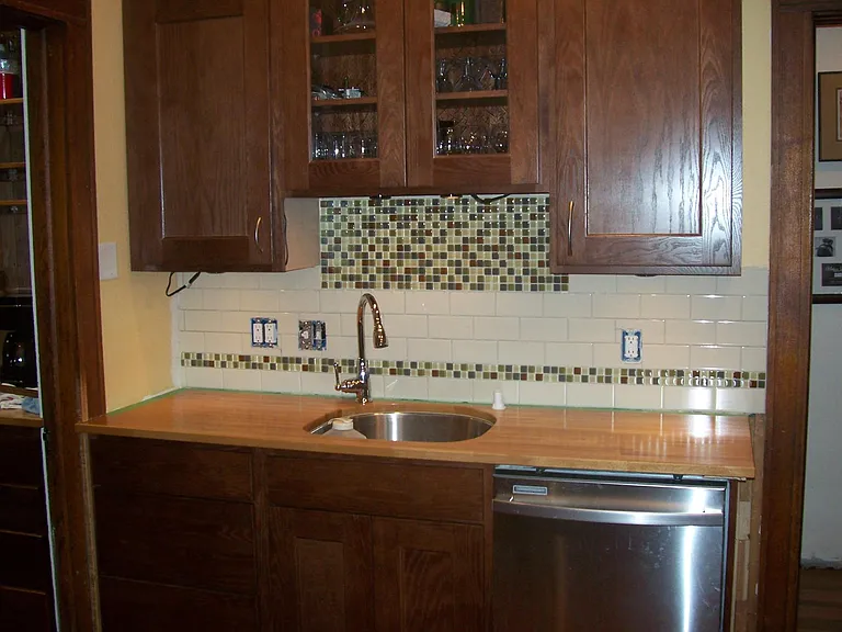 N 50th Pl — Photo 16
