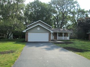 17211 Loomis Ave, Hazel Crest, IL 60429