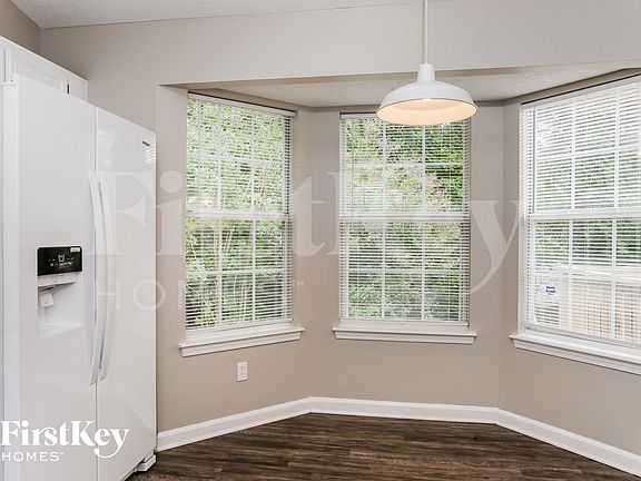 5th image of 6319 Hillview Ln