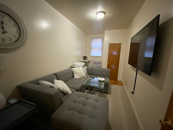 3rd image of 444 E 78th St #A18