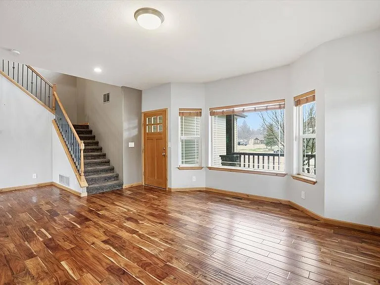 621 E Round Up Cir — Photo 12