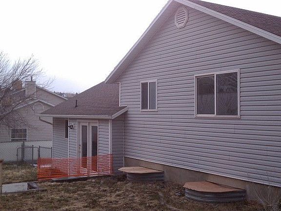 2nd image of 124 N Highland Blvd