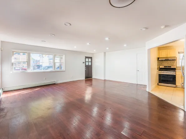 130-16 Inwood Street image 13 of 41