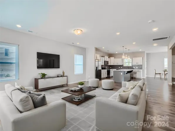 1029 Freeman View Dr, Albemarle, NC 28001