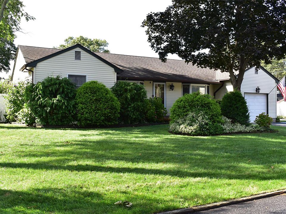 1st image of 386 Lillian Boulevard