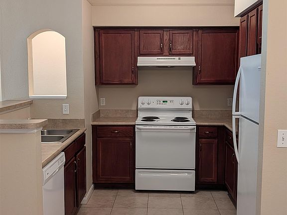 2nd image of 2801 Chancellorsville Dr APT 414